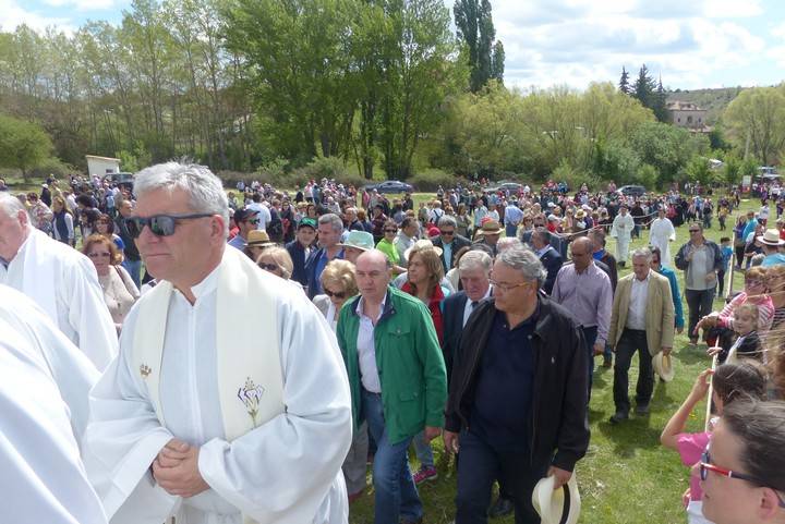 El presidente de la Diputación de Guadalajara, José Manuel Latre, participa en la Marcha a Barbatona