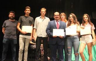 Brillante clausura del XI Certamen Literario del instituto Ana María Matute