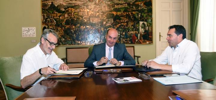 Diputación Provincial y Cáritas Diocesana renuevan el convenio de colaboración