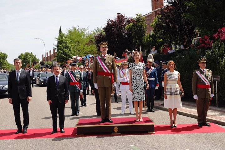 Guadalajara se echa a la calle para celebrar el Día del Desfile de las Fuerzas Armadas