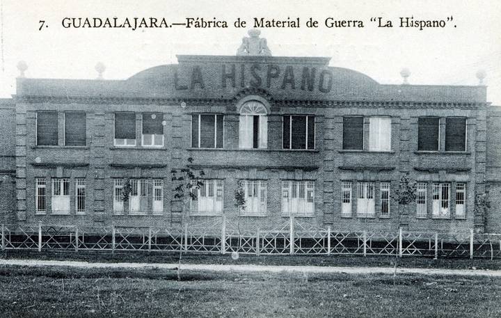 La llegada a la Guadalajara de la Hispano Suiza, detalle monumental del mes de julio