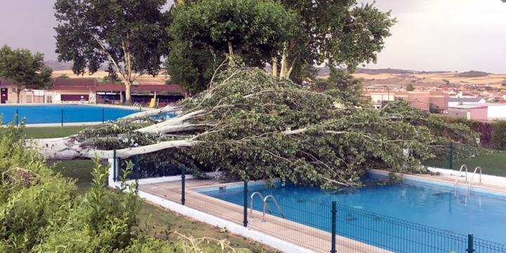 Una terrible tormenta asola toda la zona sur de la provincia de Guadalajara