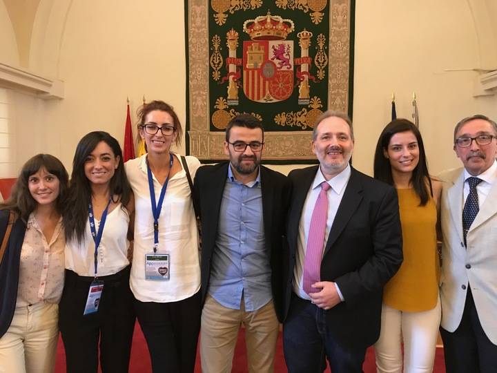 Pasar consulta por Whatsapp con los pacientes le vale un premio a profesionales médicos de Azuqueca