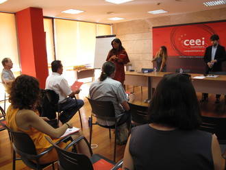 Los empresarios alcarreños se interesan por la protección de sus derechos industriales