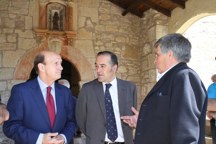 José Julián Gregorio, delegado de Gobierno en Castilla-La Mancha, visita Tamajón