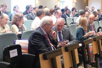 Latre asiste a la reunión de presidentes de Diputación convocada por el Ministerio de Hacienda y Función Pública