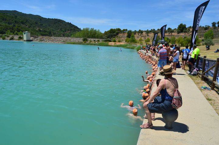 Un “monstruoso” Javier Rosado vuelve a imponerse en el II Acuatlón 'Dani Molina' celebrado en Pareja