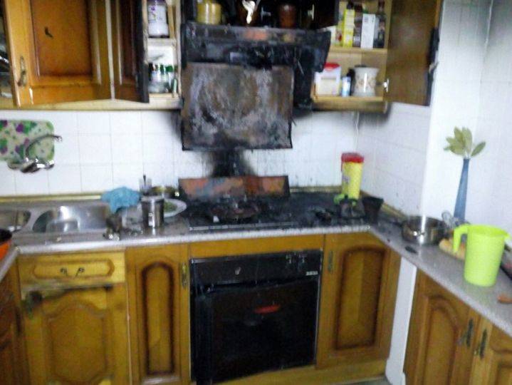 Desalojan tres viviendas en Brihuega tras un incendio