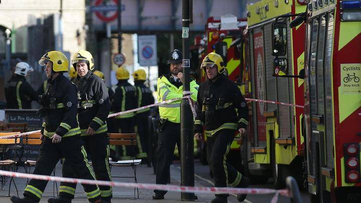 ÚLTIMA HORA : Al menos 20 heridos en un atentado terrorista en el Metro de Londres