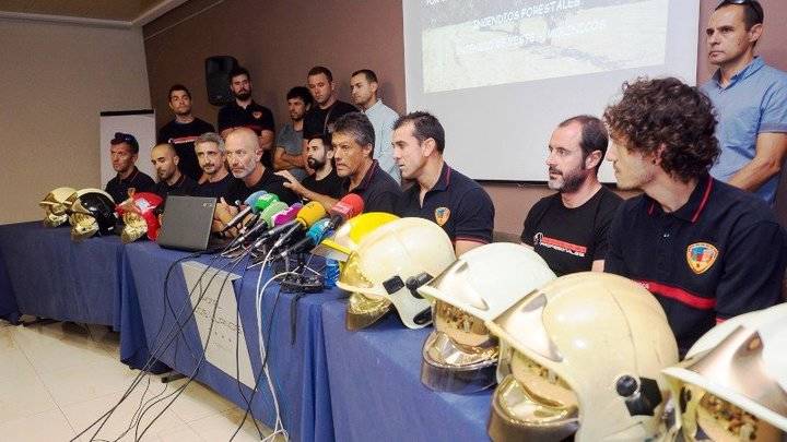 Los bomberos de Albacete denuncian falta de coordinación y que la Junta de Page no les dejó trabajar al inicio del incendio de Yeste