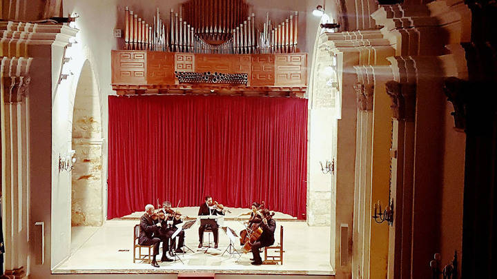 El ciclo Maestros en Ruta concluye su periplo rozando el lleno en la iglesia de San Miguel de la capital conquense