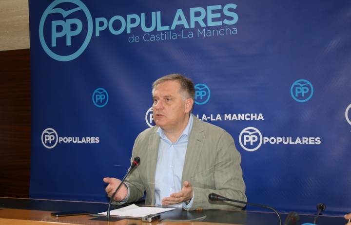 Cañizares denuncia que las Cortes “viven la parálisis por los intereses personales y partidistas de Page”