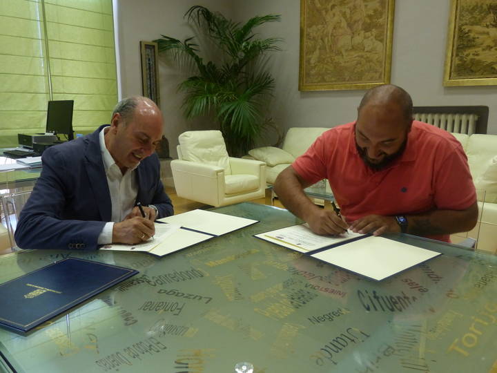 La Diputación y el Club Alcarreño renuevan su convenio de colaboración