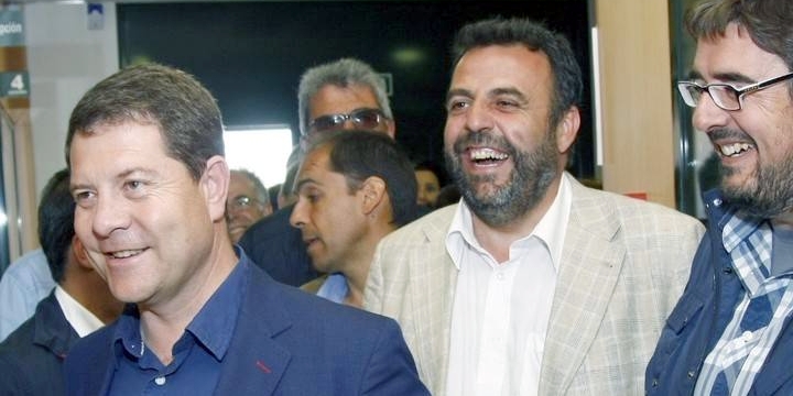 Nerviosismo y miedo de Page a que le ocurra lo mismo que a su amiga Susana Díaz: que los militantes ganen al aparato del partido