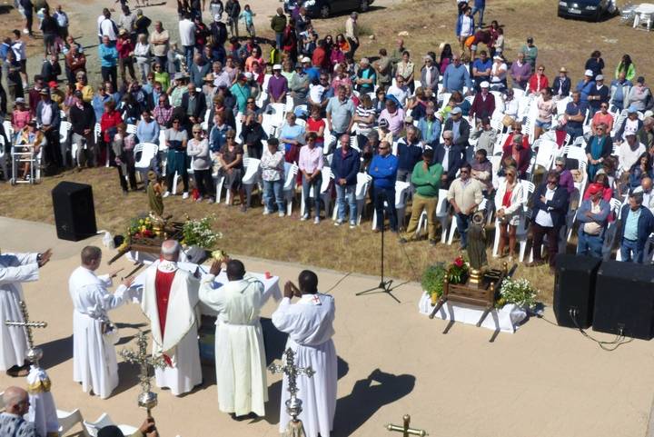 El presidente de la Diputación asiste a la tradicional romería del Alto Rey