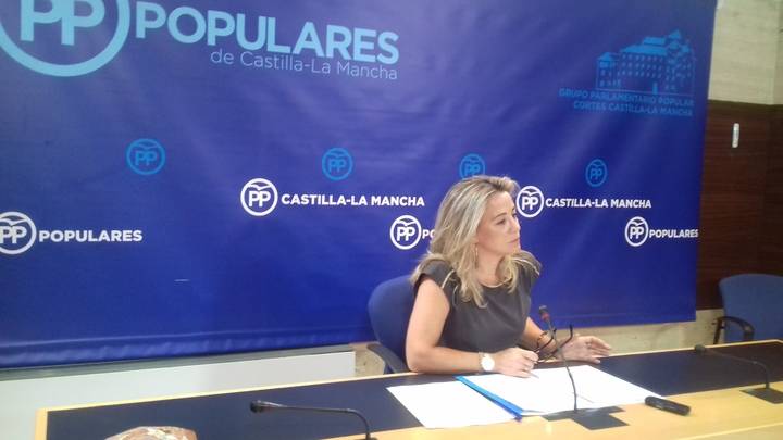 Merino denuncia que Page perjudica a los agricultores y ganaderos de Castilla-La Mancha al conceder ayudas sin convocatoria pública