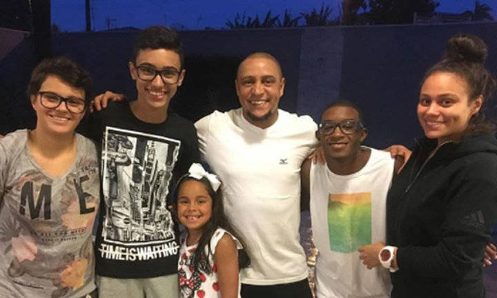 Roberto Carlos a prisión por no pagar la pensión alimenticia a 2 de sus 9 hijos