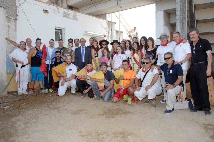 Éxito de participación y público en la Becerrada para las peñas seguntinas