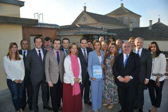 Cospedal resalta las 50 propuestas del PP en positivo “para ayudar a crecer y a crear empleo en nuestra tierra”