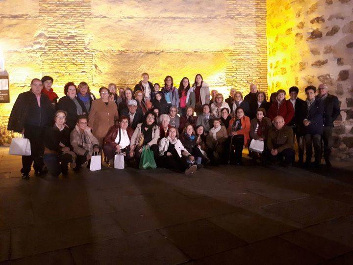 Vecinos de El Casar peregrinan al Santuario del Cristo de Urda