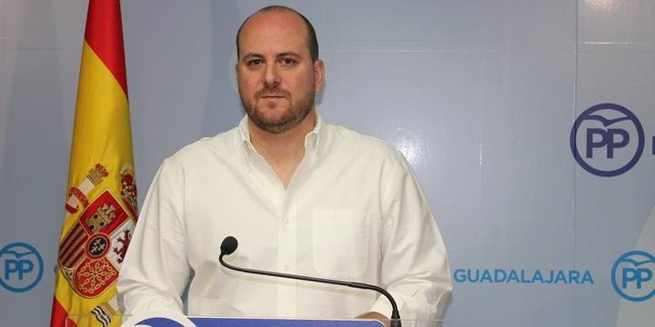 Lucas Castillo lamenta que Page todavía mantenga en el Gobierno “a un vicepresidente que apoya a los golpistas”