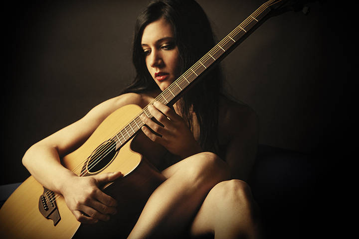 Isabel Marco, líder de Insolenzia, llega a Guadalajara dentro de su gira nacional en solitario