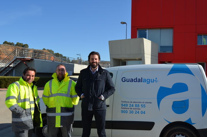 Guadalagua acoge las prácticas de los alumnos del curso ‘Montaje y mantenimiento de redes de agua’
