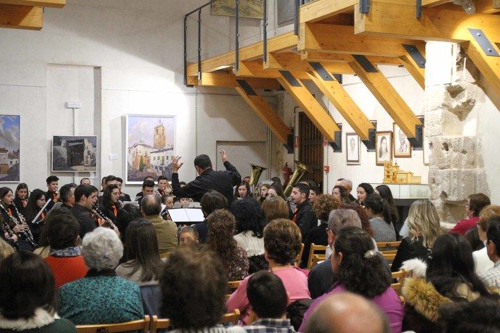 Almonacid celebra musicalmente San Sebastián, patrono del Ayuntamiento