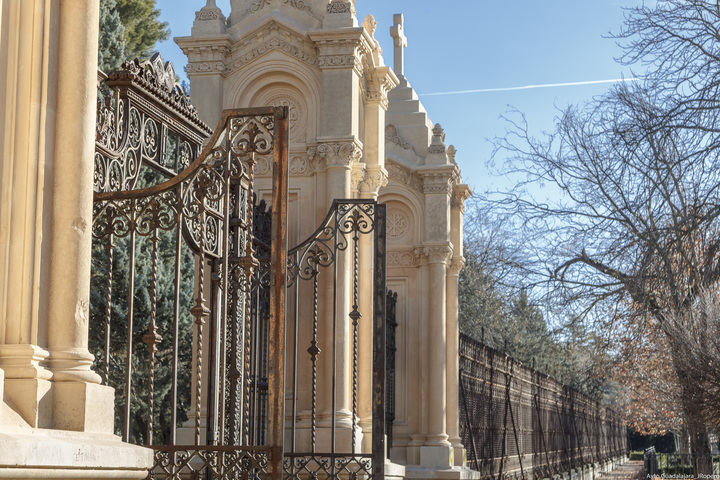 El Ayuntamiento de Guadalajara restaurará la verja del parque de Adoratrices a través del 1,5% Cultural de Fomento
