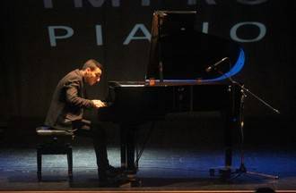 Cautivador concierto de Darío Meta en la Navidad de Cabanillas