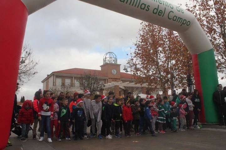Más de 110 personas participaron en la I San Silvestre de Cabanillas, antes de la fiesta de "prenochevieja" en la Plaza del Pueblo 