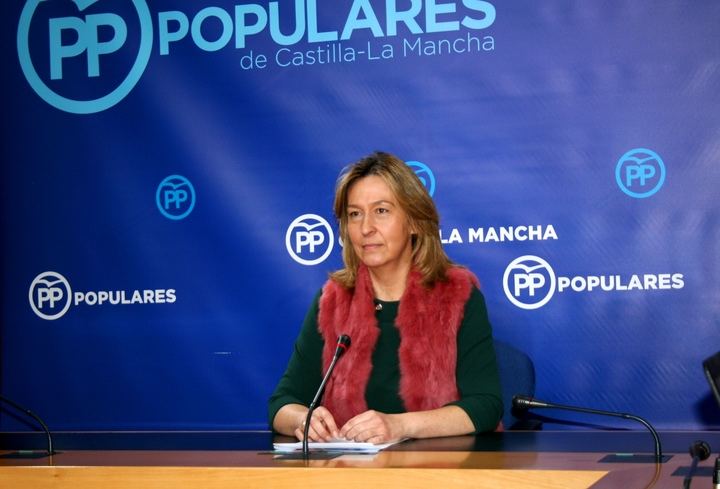 Guarinos exige que Page aclare cuántos médicos sin homologación están trabajando en Castilla-La Mancha