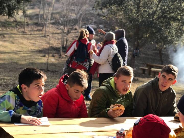 Bingo solidario, talleres infantiles y ruta senderista, en la Navidad fuentenovillera