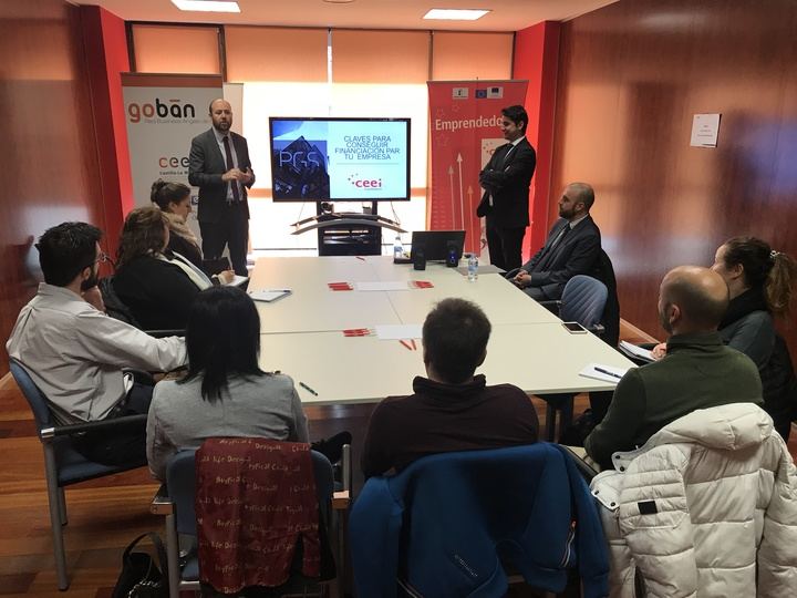 Emprendedores de Guadalajara aprenden cómo conseguir financiación bancaria