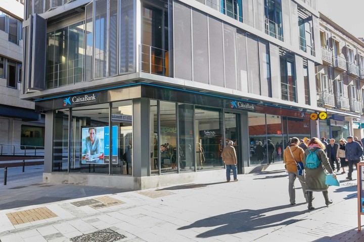 CaixaBank abre en Guadalajara una oficina de su nuevo modelo Store