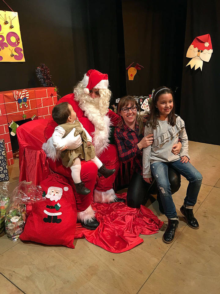 Papá Noel se acercó a conocer el Resorteo de Quer