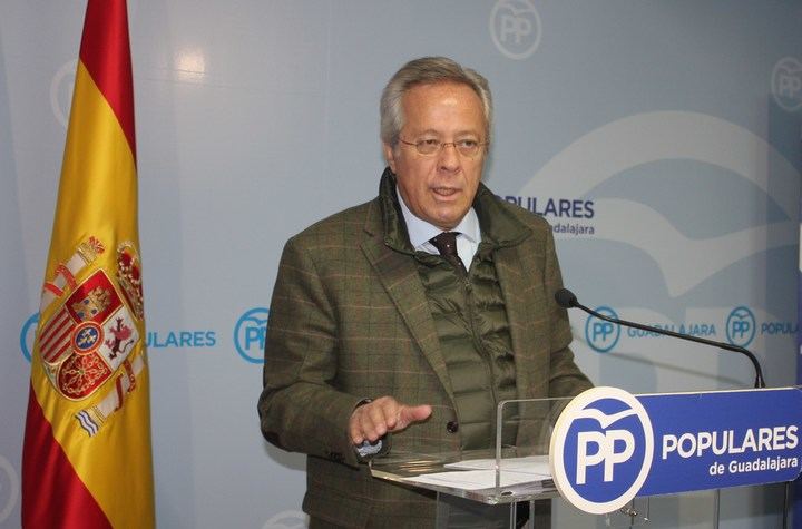 Aguirre exige a Ciudadanos que dejen de ser “nómadas políticos” y apoyen al PP en su defensa de la Prisión Permanente Revisable