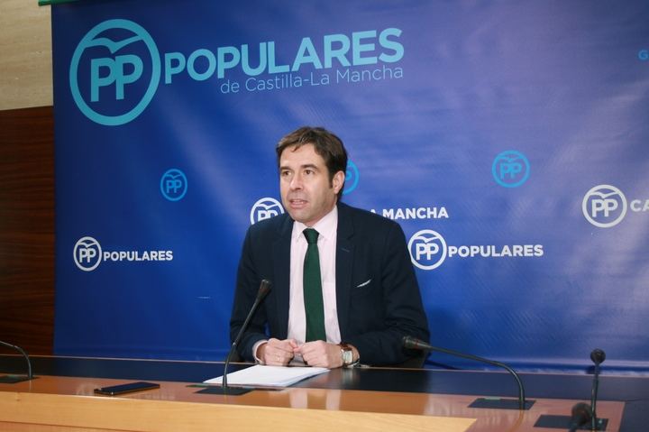 Denuncian “el caos y la situación crítica que sufren pacientes y profesionales de Sanidad con Page y Podemos”