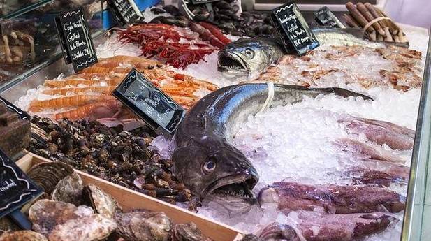 Los precios del besugo y la merluza se disparan hasta un 25% y 44% en una semana
