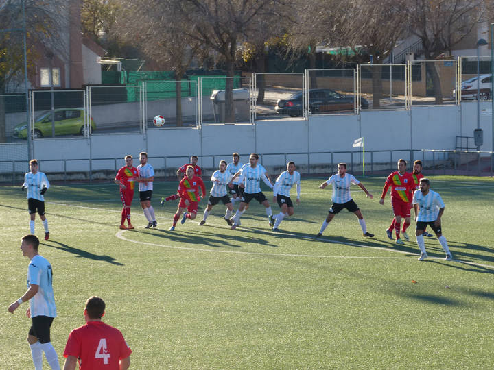 El C.D.Yunquera se impone con autoridad a la Academia Albiceleste en otro derbi provincial