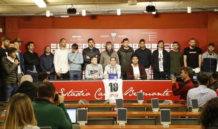 Toda la plantilla del Alba agradece todos los apoyos recibidos por el accidnete de Pelayo