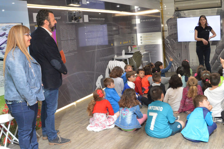 El alumnado de Azuqueca se acerca a la ciencia y a la tecnología en el Museo del Gas