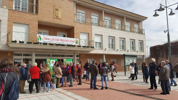 Datos de la huelga feminista en CLM : El paro parcial ha sido seguido por el 6% y 3.800 personas se ha manifestado en la región, 1.000 en Guadalajara