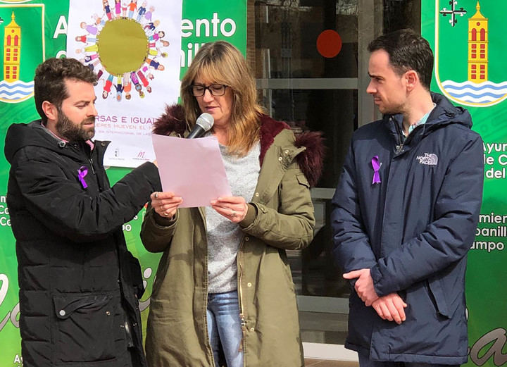 Treinta personas participan en el acto institucional del Día de la Mujer en Cabanillas