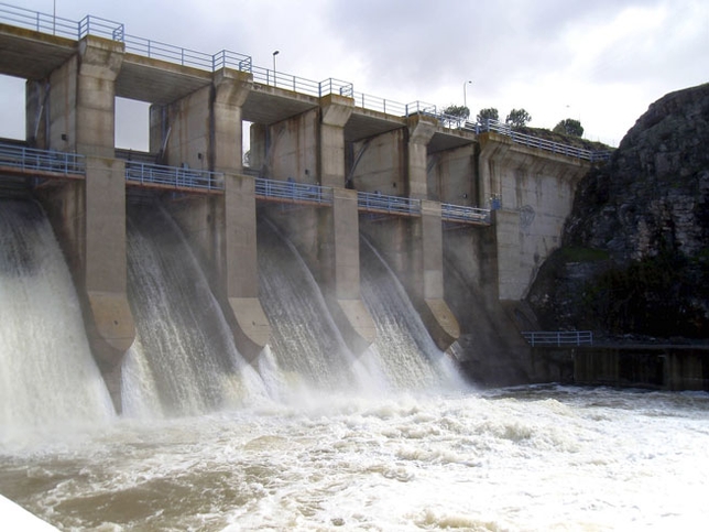 ¡Qué envidia! Los embalses de Ciudad Real, al cien por cien de su capacidad, comienzan a desembalsar agua