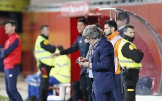 Enrique Martín: La afición del Alba debe pillar ya billete para el avión