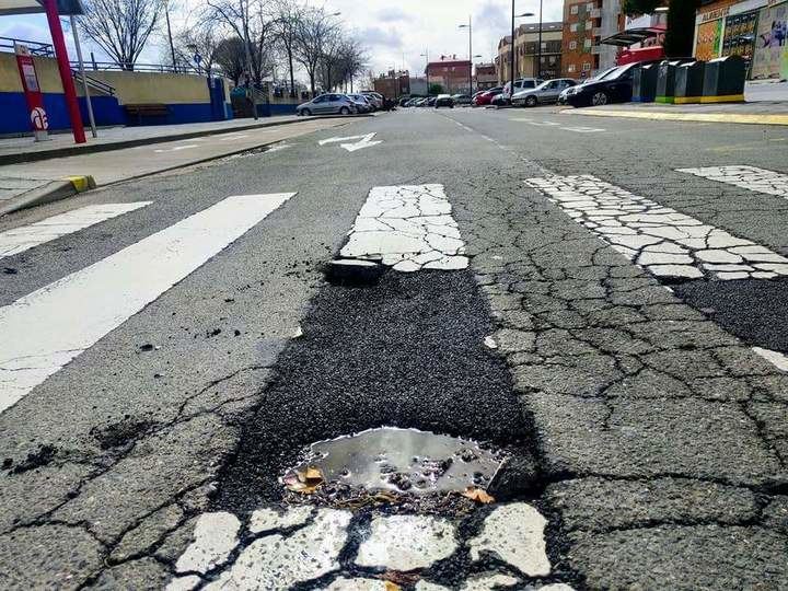 IU-Ahora Azuqueca vuelve a insistir en que el Gobierno socialista de Blanco no arregla las calles