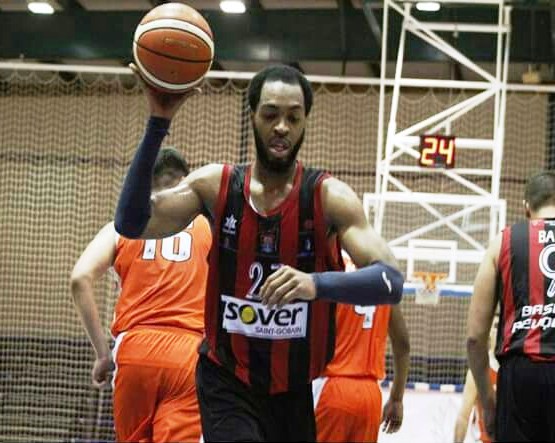 El Isover Basket Azuqueca venció al temporal en Lanzarote