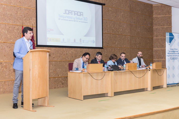 Más de una docena de expertos abordan en Guadalajara el estado y evolución de la seguridad y salud de la construcción