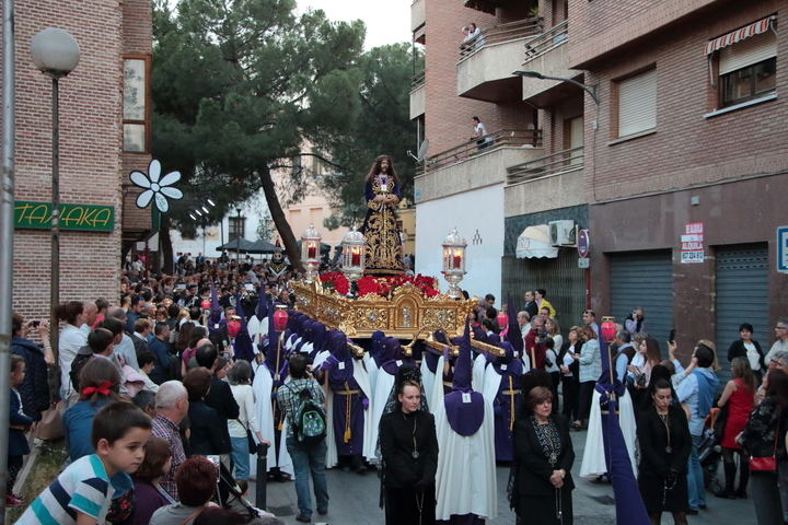 Procesión de Nuestro Padre Jesús Nazareno del Jueves Santo. Foto : www.eduardobonillaruiz.com